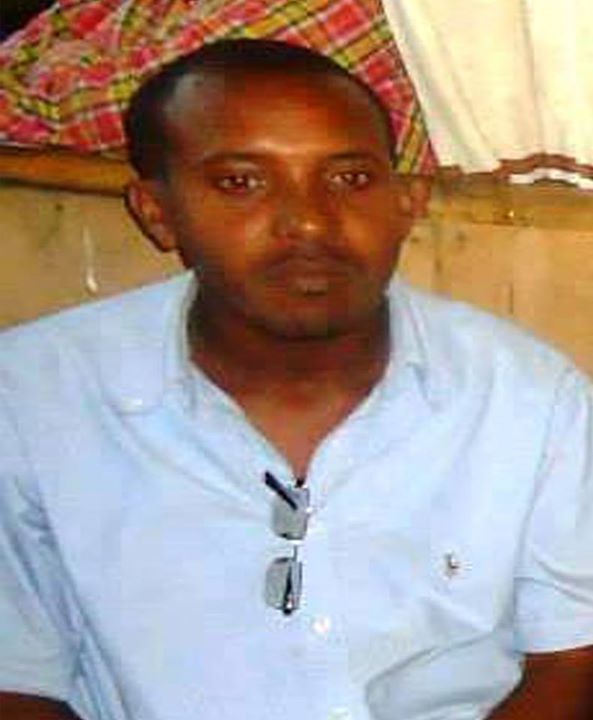 በፖሊስና ደህንነቶች ታፍኖ የታሰረው የሰማያዊ ፓርቲ አባል መምህር አለላቸው አታለለ የት እንዳለ አልታወቀም:: ‪