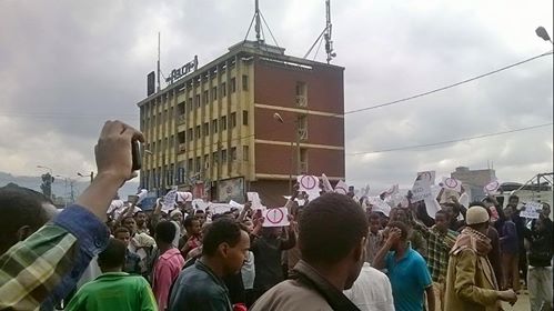 በአንዋር መስጂድ ደማቅ ተቃውሞ ተደረገ!