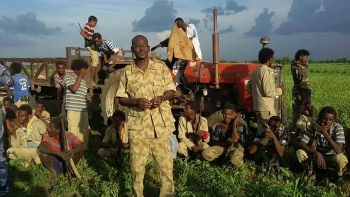 መሪያቸው ታጋይ ሞላ አስገዶምን ተከትለው ሱዳን የገቡ የደምሕት ተዋጊዎች ምስል ከታች ይገኛል::